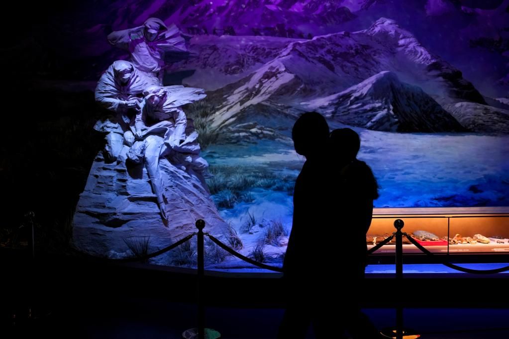和远方！从报告看文旅融合新天地pg电子网站新华鲜报｜共赴诗(图3)